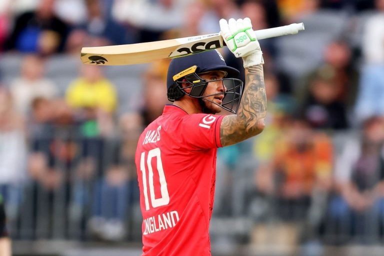 Alex Hales announces retirement from international cricket