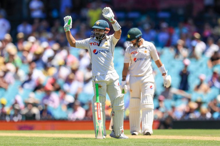 Sydney Test: Pakistan all out for 313, Australia trail by 307 runs